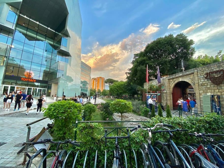 City Centre Big Art'Partment Heart Of The Capital Tiranë Luaran gambar