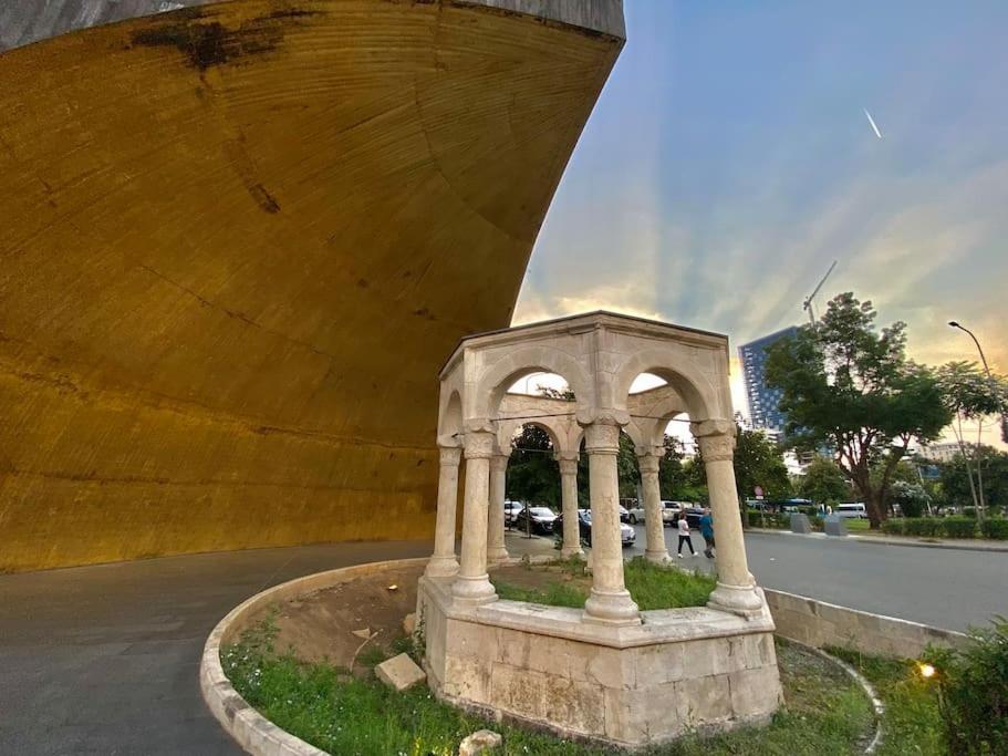 City Centre Big Art'Partment Heart Of The Capital Tiranë Luaran gambar