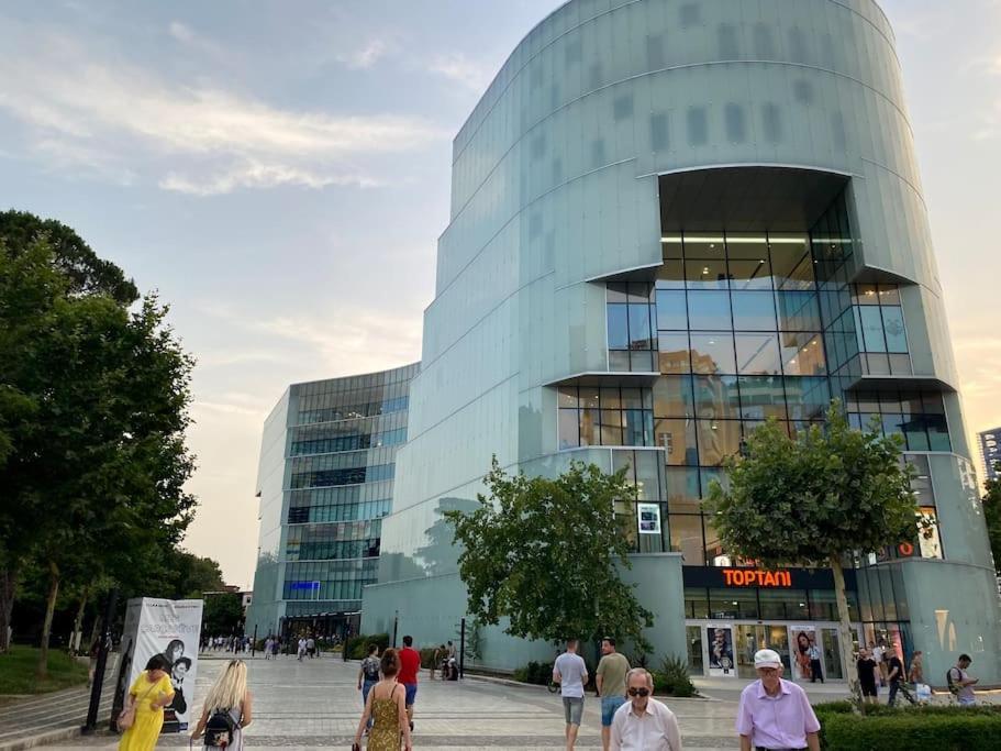 City Centre Big Art'Partment Heart Of The Capital Tiranë Luaran gambar